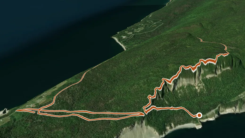 3-D terrain view of Sentier Mont-Saint-Alban